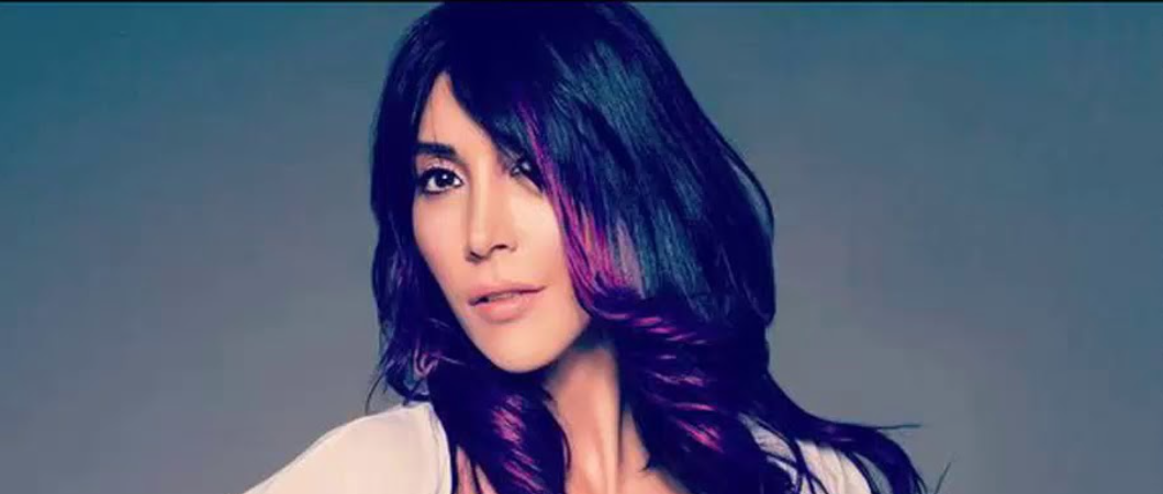 Ünlü popçu Hande Yener annesini kaybetti