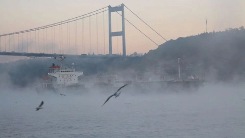 İstanbul Boğazı gemi trafiğine kapatıldı